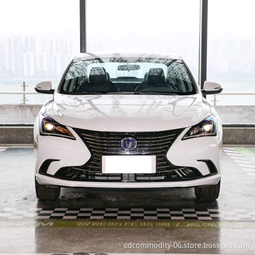 Vendita calda Nuovo veicolo energetico Changan Eado Compact Car 5 sedili Nuovo veicolo elettrico